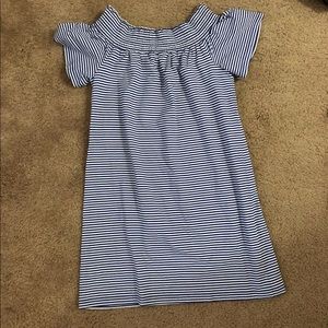 Never worn vineyard off the shoulder dress!